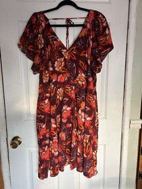 Old Navy Floral V-Neck Midi Dress in Burgundy and Orange